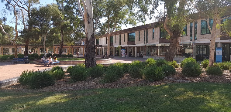 Concourse Central Concourse