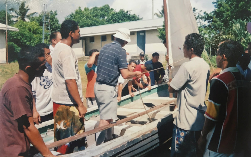 Peter giving a sail demonstration in Samoa