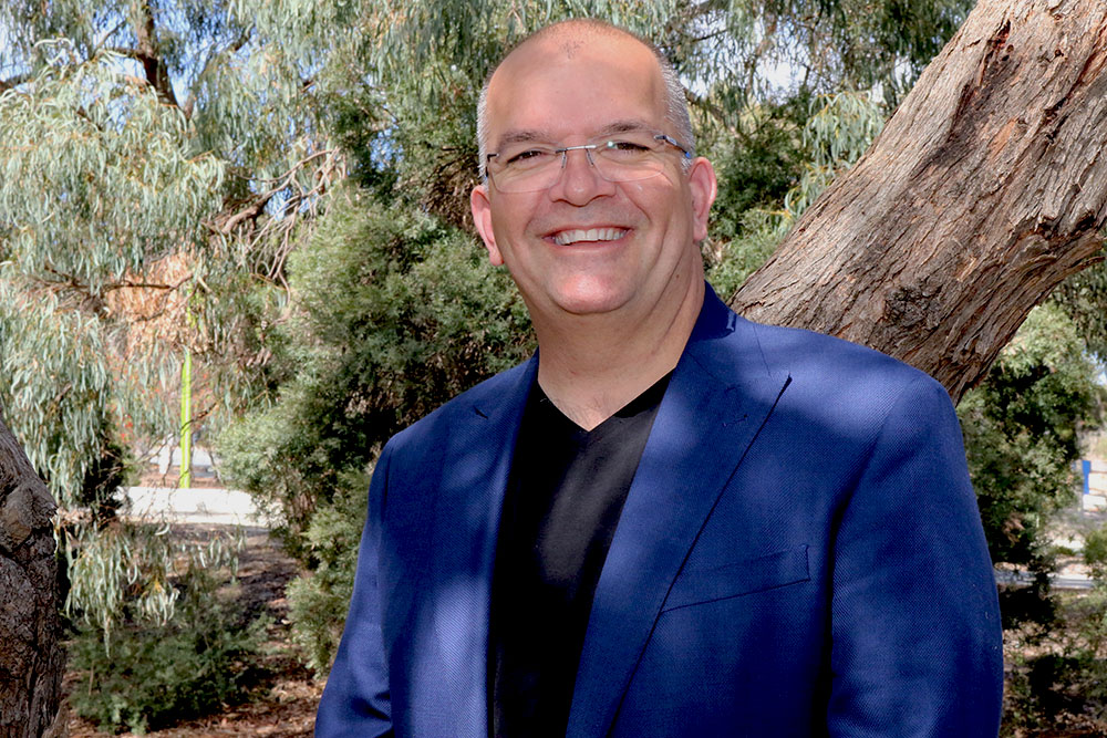 Peter Radoll profile